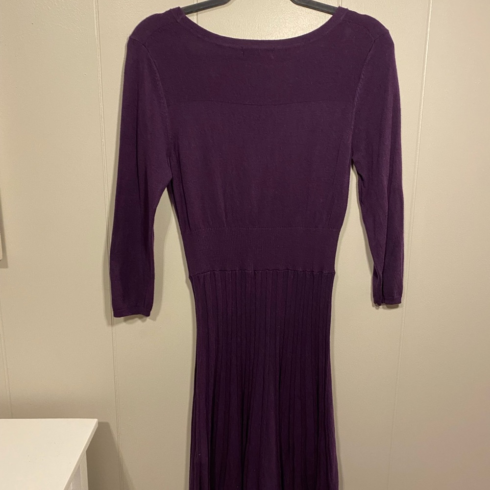 Pleated 3 Quarter Length Dress - Picture 2 of 4